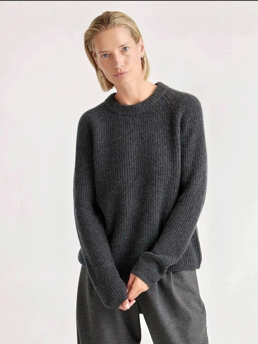 Quince Mongolian Cashmere Fisherman Crewneck Sweater in Charcoal Gray